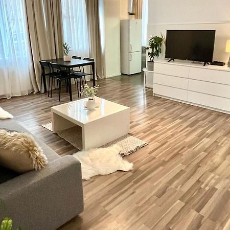Apartment Adele - Old Town Братислава Екстер'єр фото
