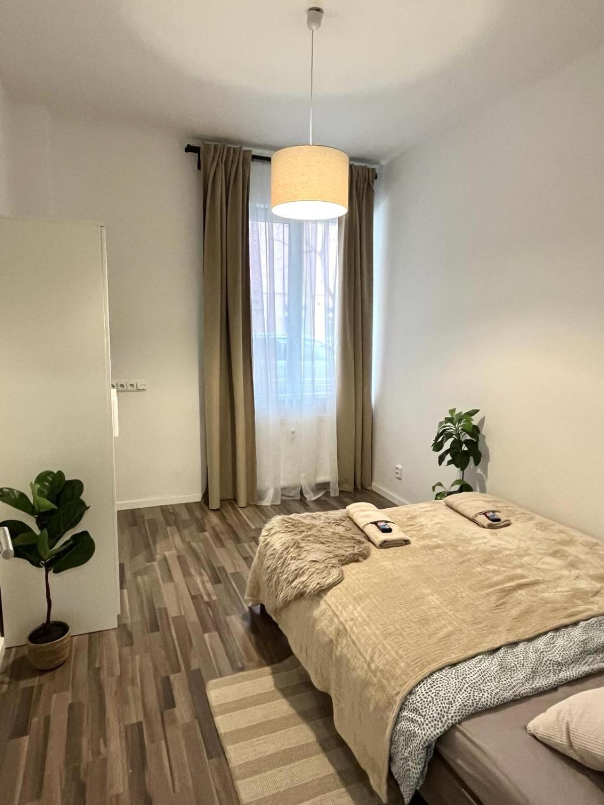 Apartment Adele - Old Town Братислава Екстер'єр фото